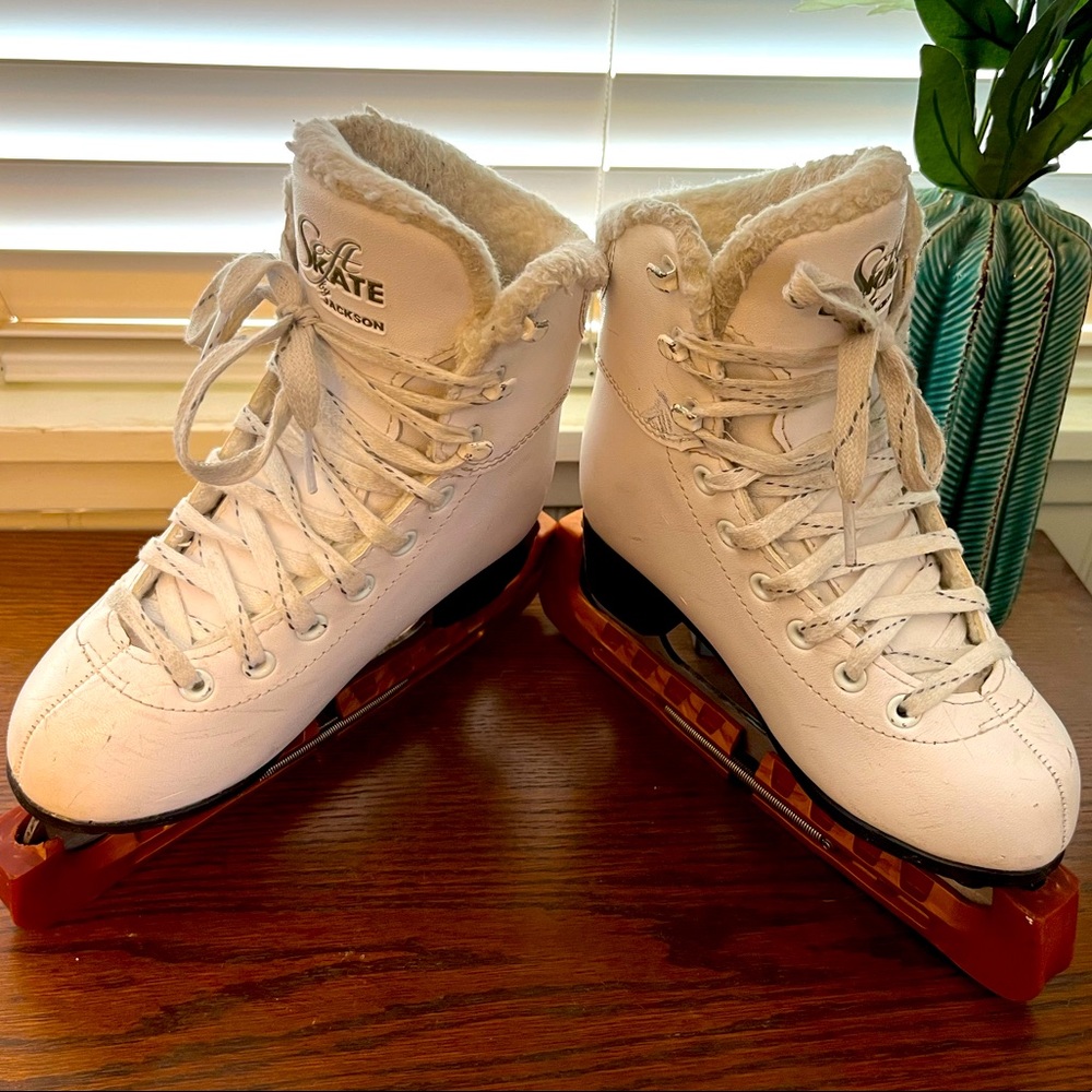 Jackson Soft Skate Ice Skates Size 1 Youth